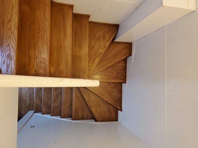 Cesar's Hardwood Floors project photo 13
