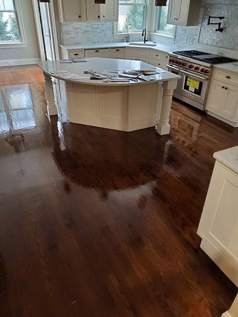 Cesar's Hardwood Floors project photo 14