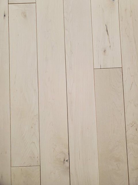 Cesar's Hardwood Floors project photo 41