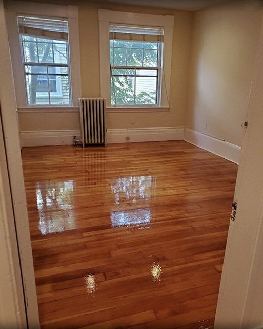 Cesar's Hardwood Floors project photo 43
